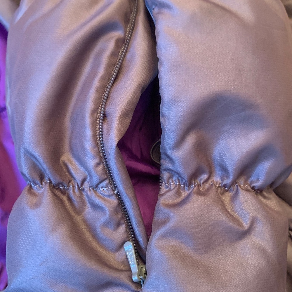 The North Face M550 Down Puffer Jacket - Picture 6 of 10
